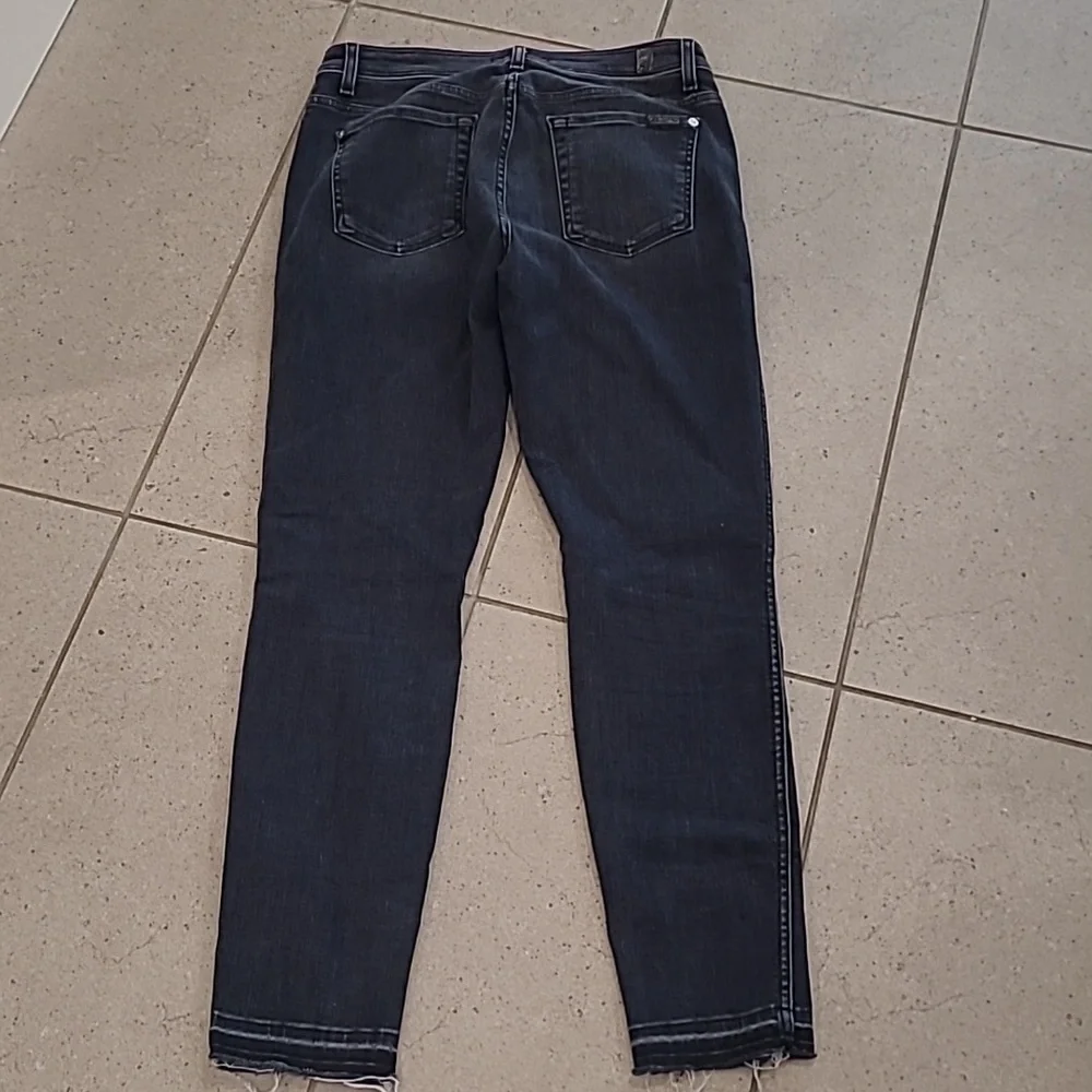 7forallmankind Ankle Skinny with Seams and Front Splits in Vintage Noir - Picture 7 of 10